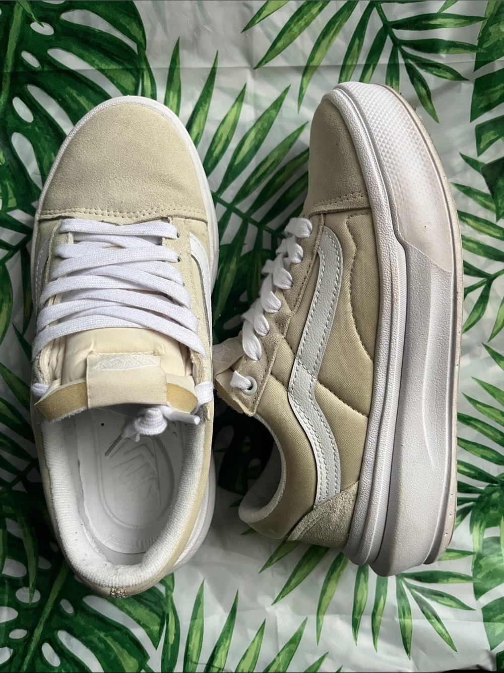 Vans Overt Old Skool Beige and White Suede Sneakers - W8